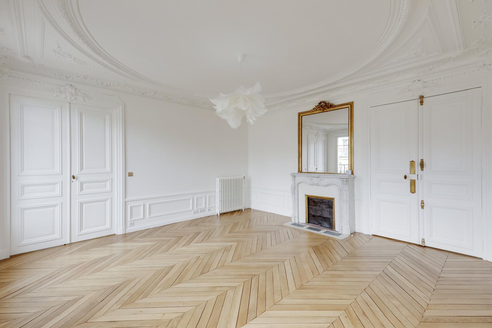 rénovation intérieur e parquet et peinture par la société mcf, une entreprise tce en ile de france